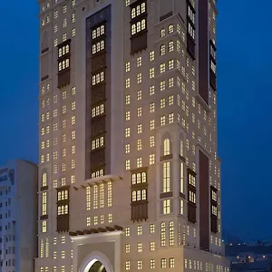 بارك إن راديسون العزيزية فندق