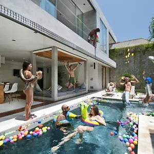 4br Minggu - Minggu Seminyak (Bali)